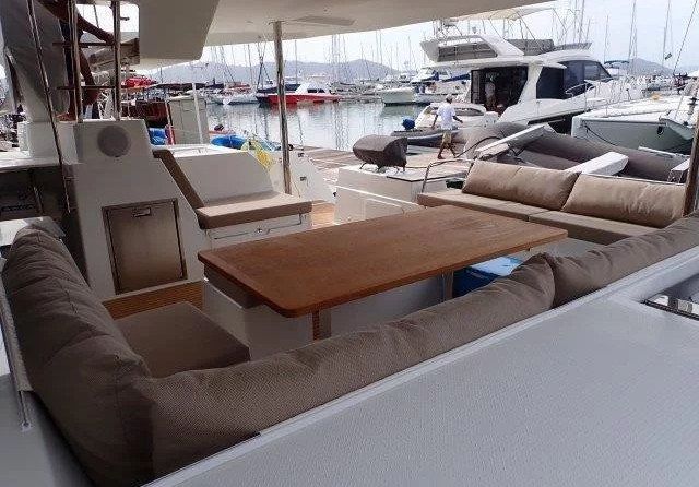 Fountaine Pajot Saona 47