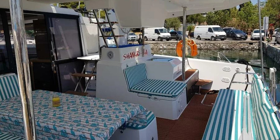 Fountaine Pajot Astréa 42
