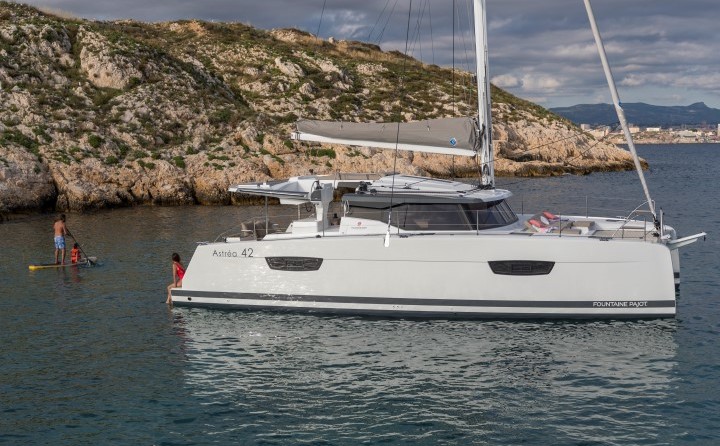 Fountaine Pajot Astréa 42