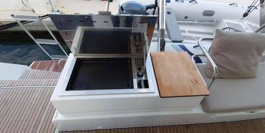 Fountaine Pajot Astréa 42