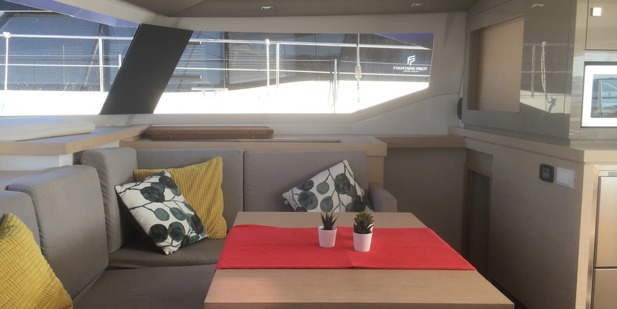 Fountaine Pajot Astréa 42
