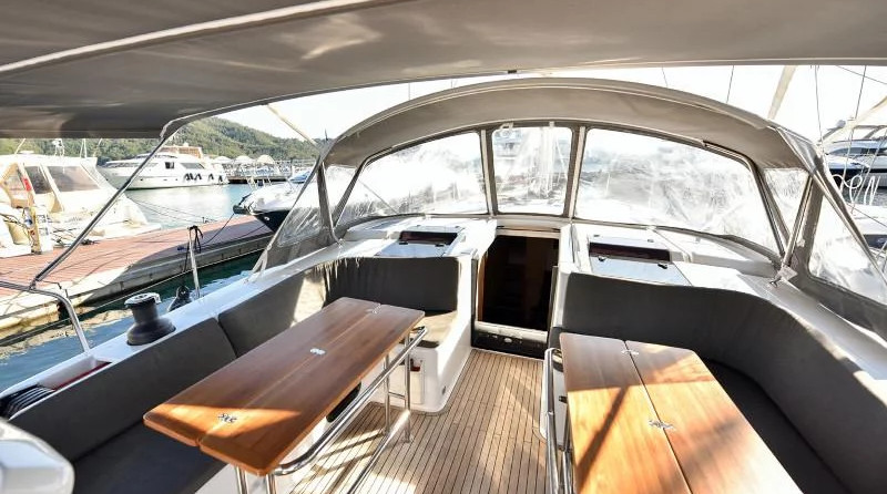Hanse 508