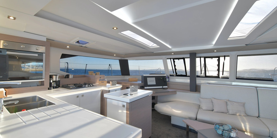 Fountaine Pajot Saona 47