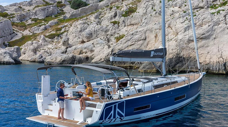 Dufour 530