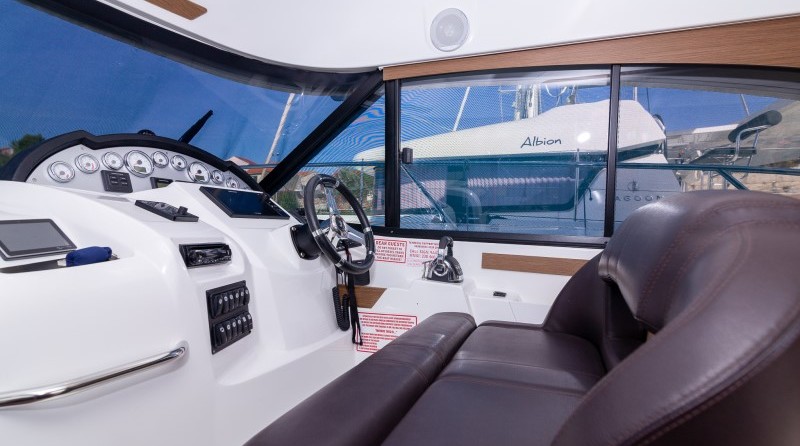 Beneteau Antares 36