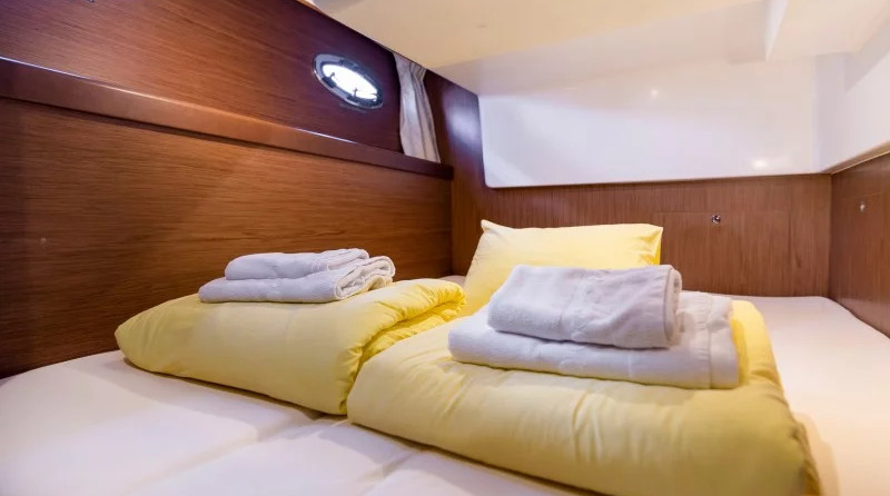 Beneteau Antares 36