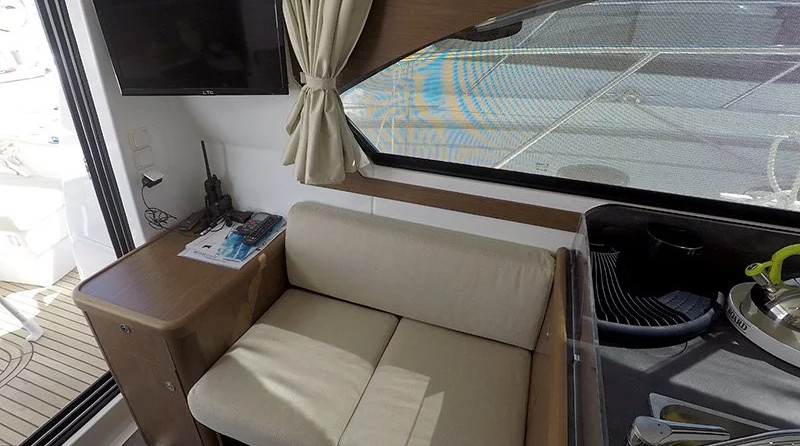 Beneteau Antares 36