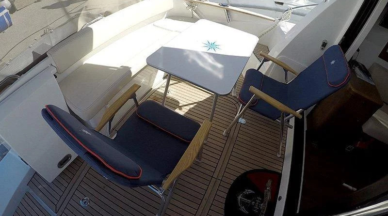 Beneteau Antares 36