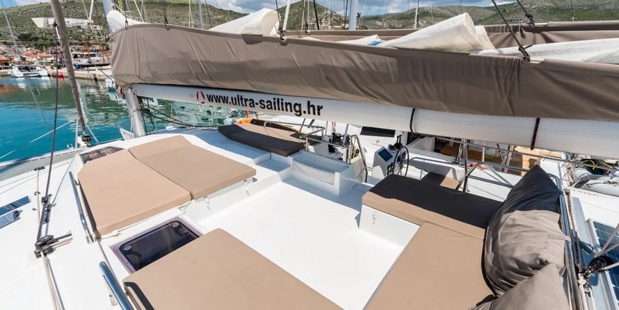 Fountaine Pajot Saona 47