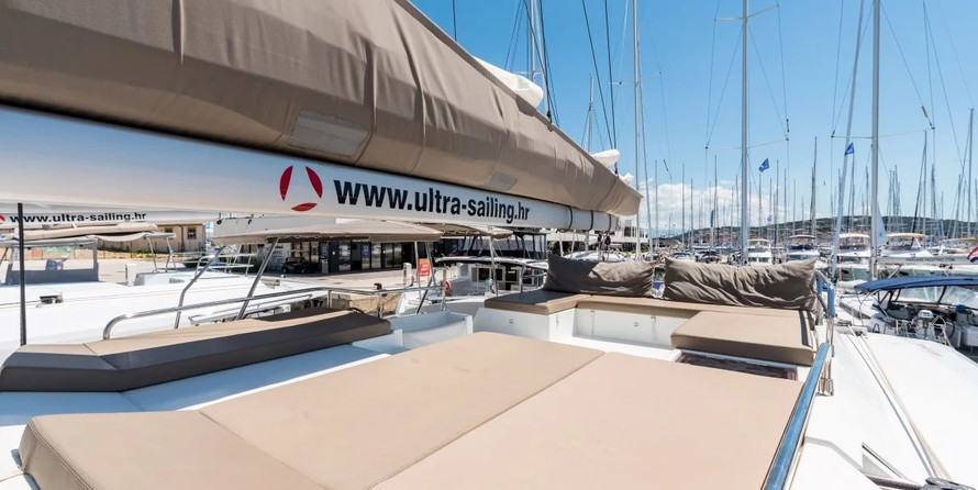 Fountaine Pajot Saona 47