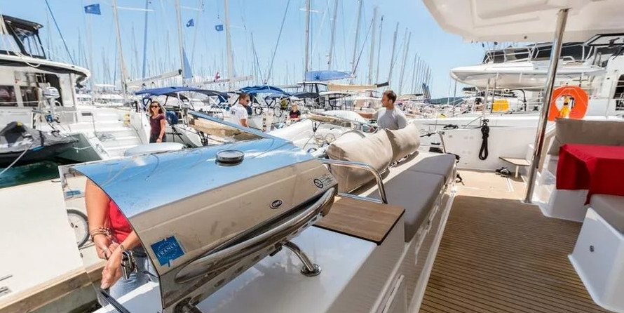 Fountaine Pajot Saona 47