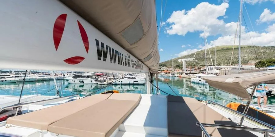 Fountaine Pajot Saona 47