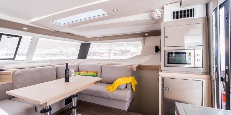 Fountaine Pajot Saona 47