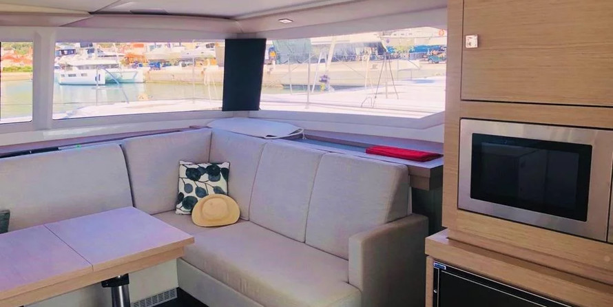 Fountaine Pajot Saona 47