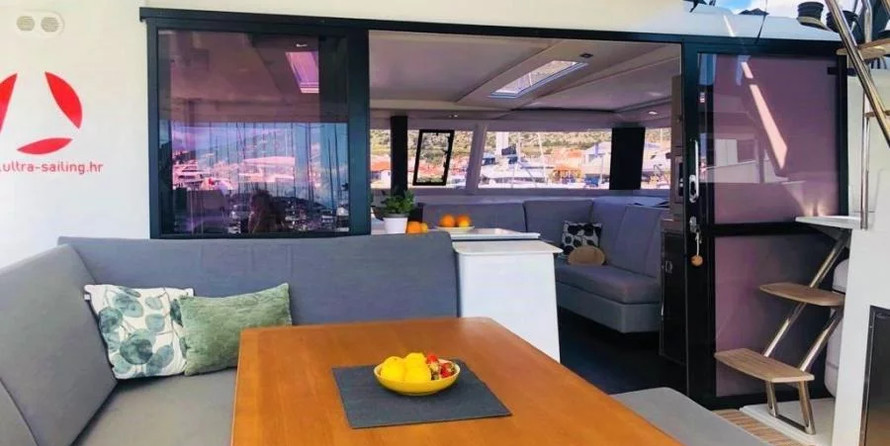 Fountaine Pajot Saona 47