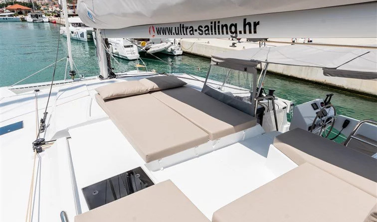 Fountaine Pajot Saona 47