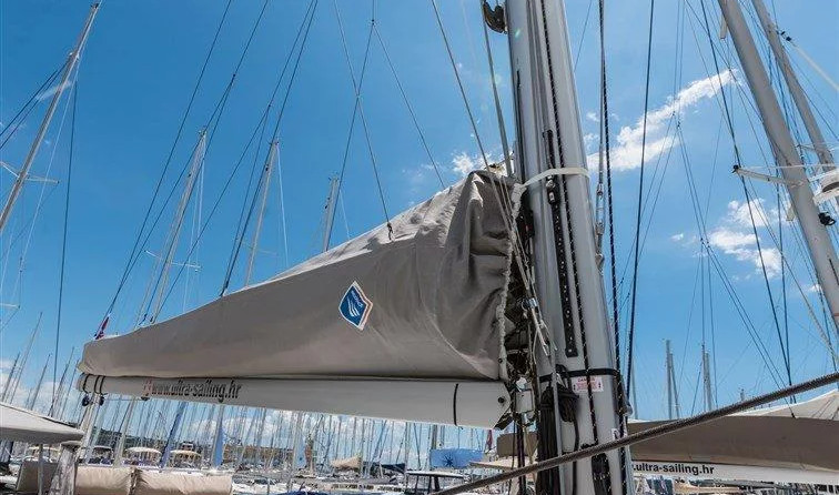 Fountaine Pajot Saona 47