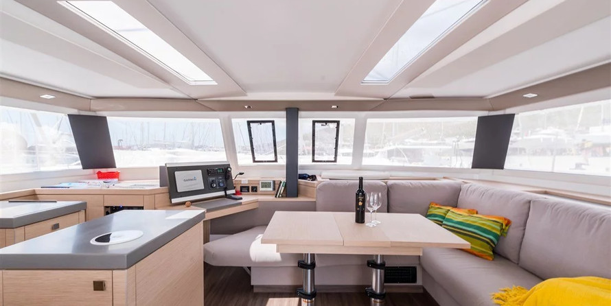 Fountaine Pajot Saona 47