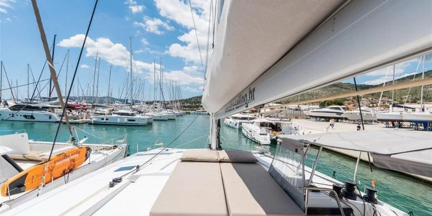 Fountaine Pajot Saona 47