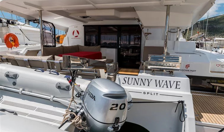 Fountaine Pajot Saona 47