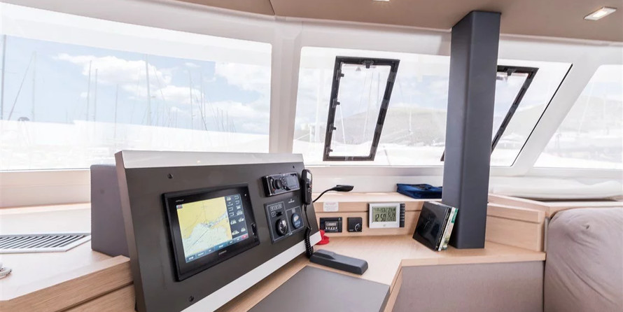 Fountaine Pajot Saona 47