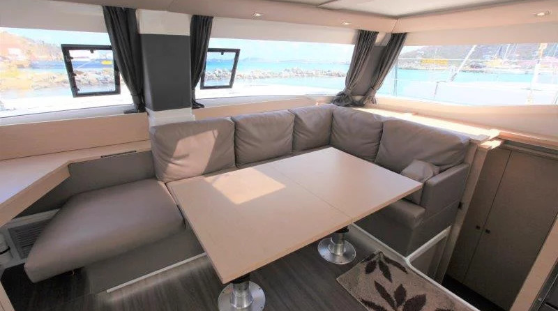 Fountaine Pajot Helia 44 Evolution