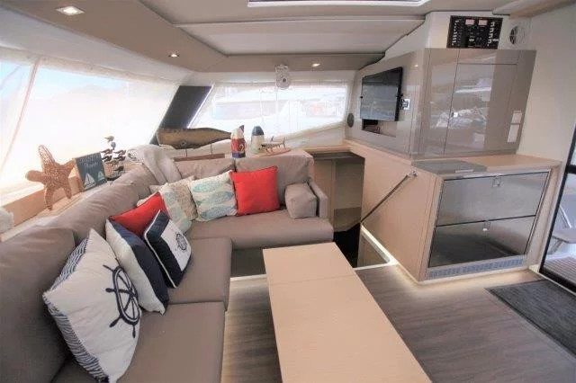 Fountaine Pajot Helia 44 Evolution