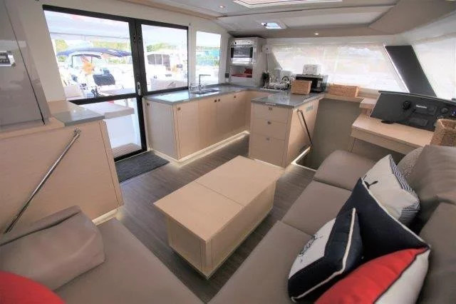 Fountaine Pajot Helia 44 Evolution