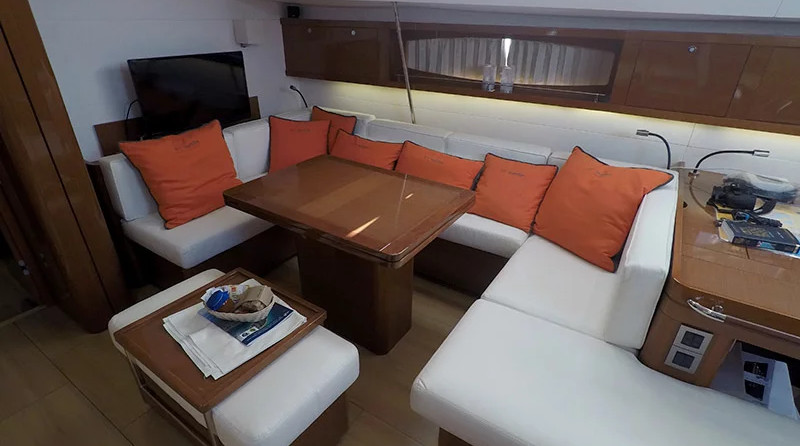 Beneteau Oceanis 60