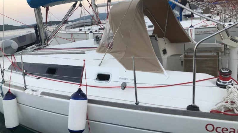Beneteau Oceanis 37