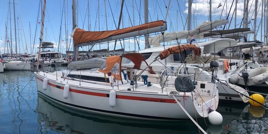 Salona 38