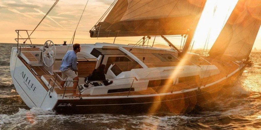 Hanse 388