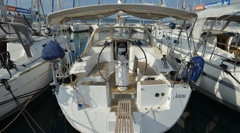 Hanse 320