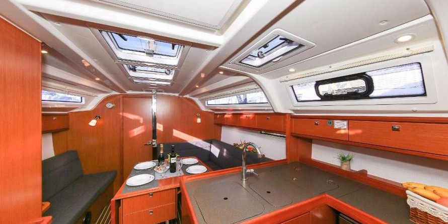 Bavaria 37 Cruiser