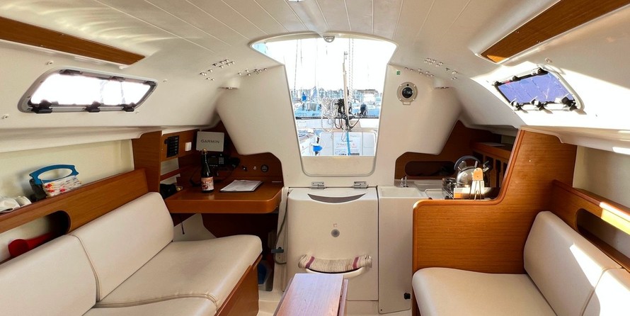 Beneteau First 31.7