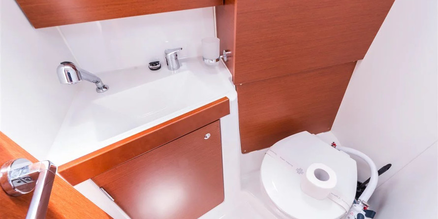 Beneteau Oceanis 35.1