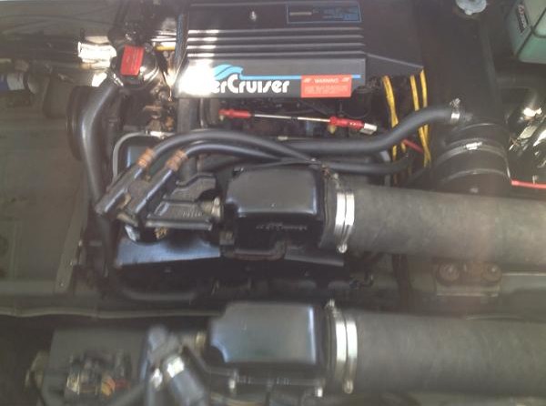 Sea Ray 370 Express Cruiser