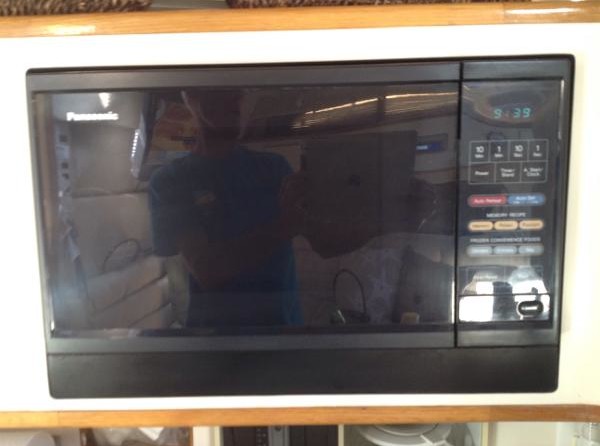 Sea Ray 370 Express Cruiser