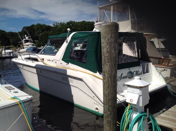 Sea Ray 370 Express Cruiser