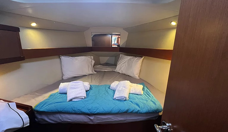 Beneteau Oceanis 37