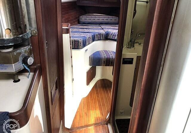 Canadian Sailcraft 36