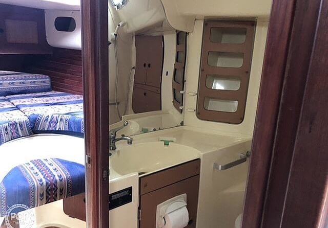 Canadian Sailcraft 36