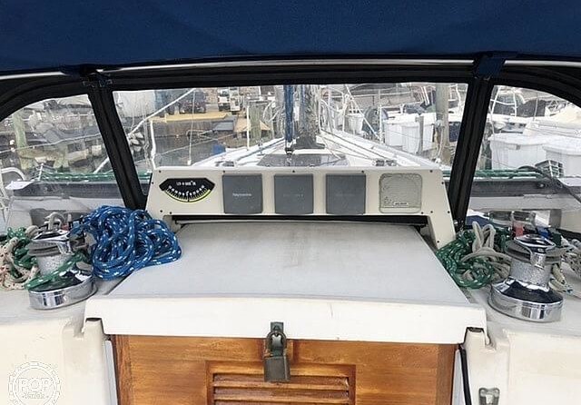 Canadian Sailcraft 36