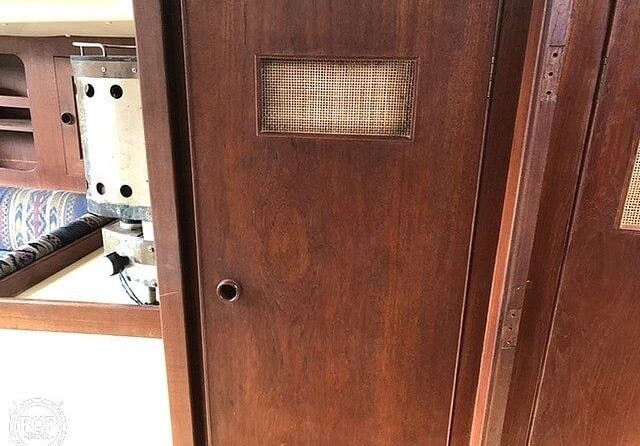 Canadian Sailcraft 36