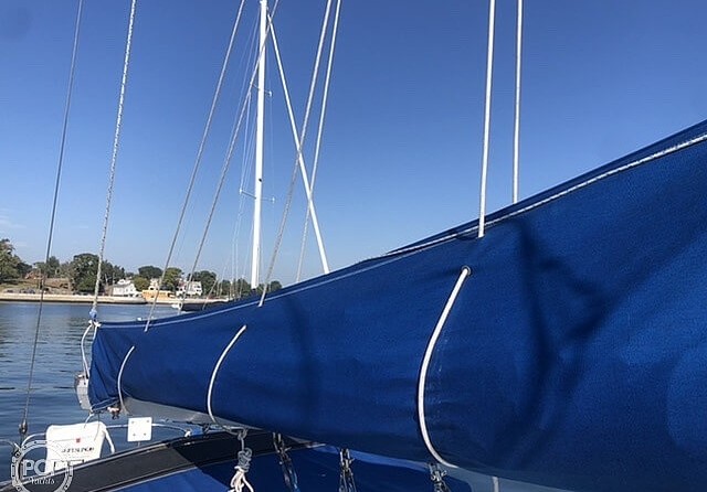 Canadian Sailcraft 36