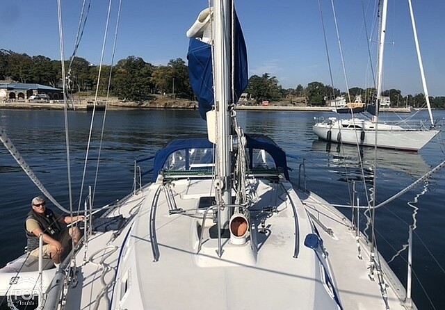 Canadian Sailcraft 36