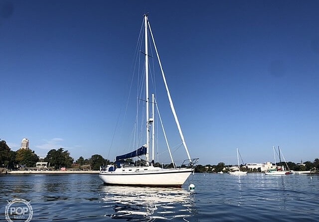 Canadian Sailcraft 36
