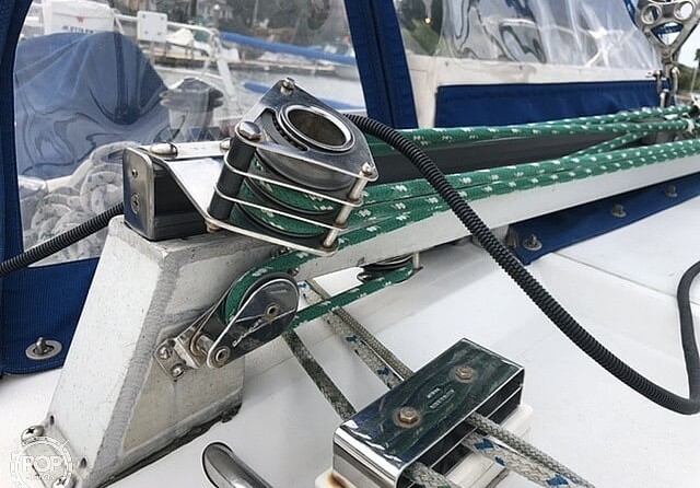 Canadian Sailcraft 36