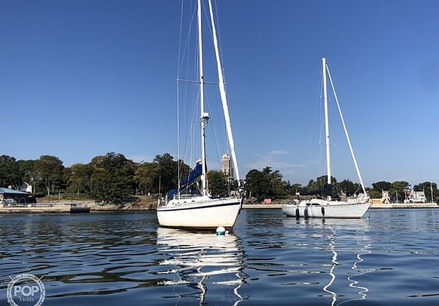 Canadian Sailcraft 36
