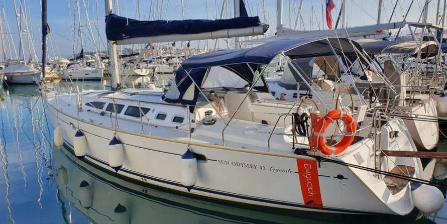 Sun Odyssey 43 - 3 cab.